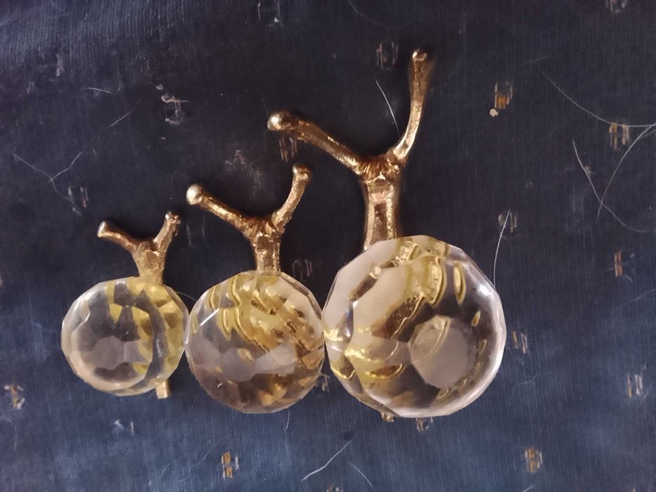 Conjunto de 3 Caracóis Decorativos em Vidro Facetado e Dourado