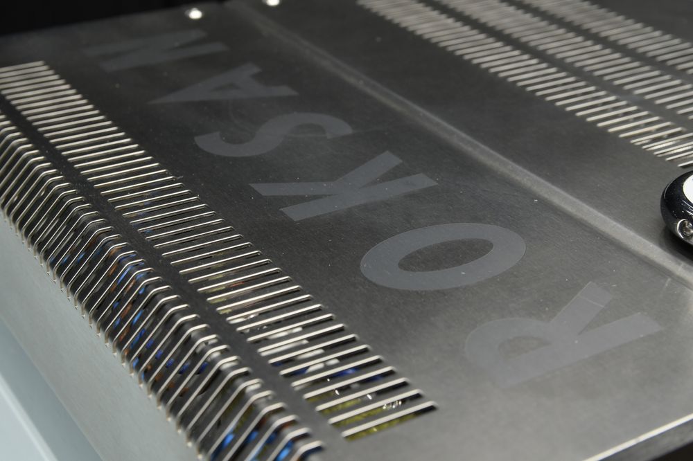 wzmacniacz stereo Stereo Roksan Caspian M2 + pilot w świetnym stanie!