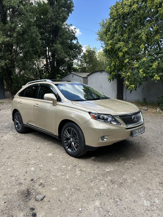 Lexus RX450h весь обслужен обмен на Tesla
