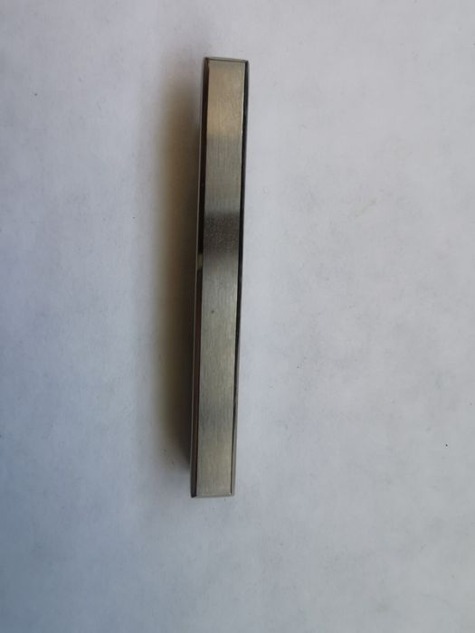 Заколка для галстука.