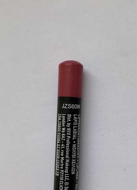 Матовый карандаш для губ NYX Suede Lip Liner Matte  Smll29 розовый нюд