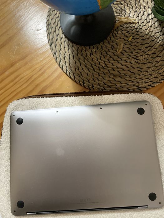 MacBook Pro M1 14pol