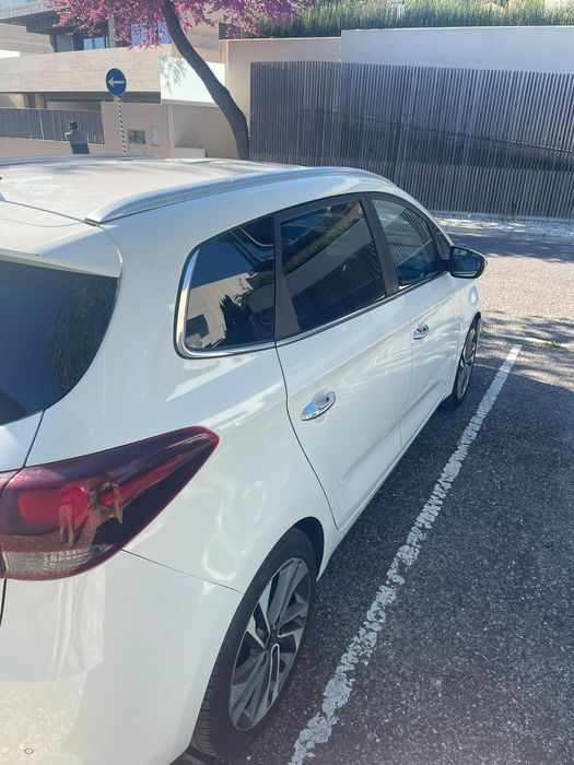 Kia Carens — fotografia 3