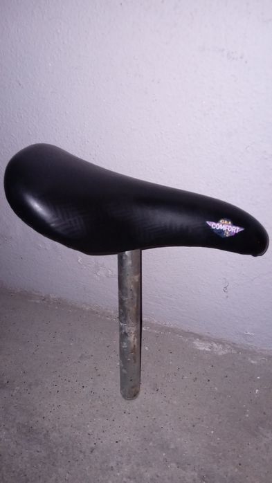 Banco para bicicleta  em bom estado