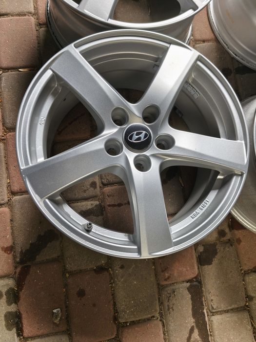 Felgi aluminiowe 17 Hyundai i30 i20 ix20 ix35 Tucson IONIQ SantaFe Sonata Elantra - 5x114.3