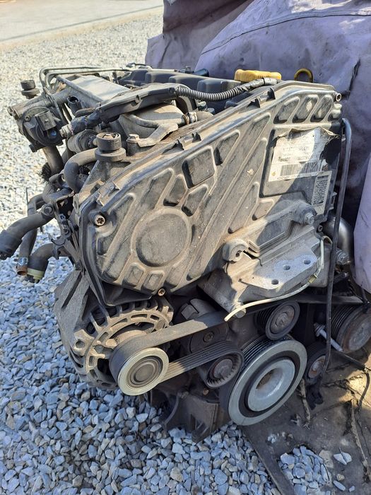 Мотор двигун МКПП Opel Vectra C Zafira B Astra H Z19DT