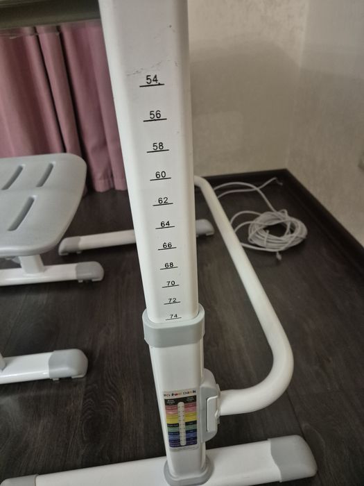 Парта зі стільчиком