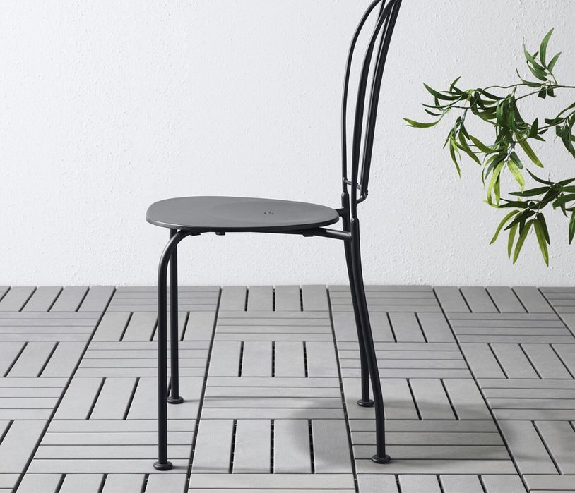 Mesa e 3 cadeiras de exterior