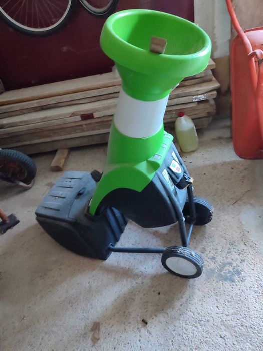 Triturador VIKING GE-150