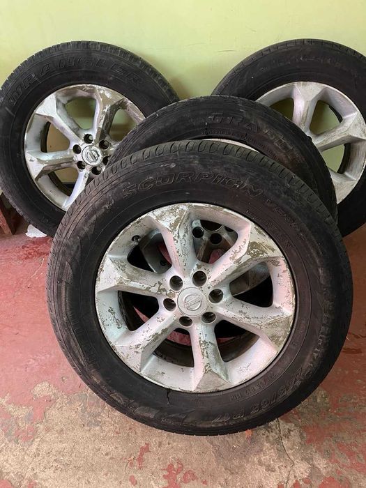 Колеса с дисками Nissan Navara / Pathfinder (6/139.7/17)