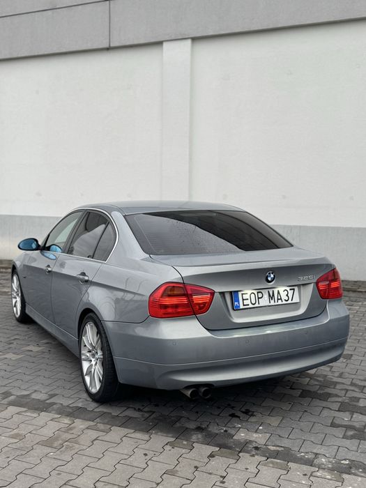Bmw E90 325i Niski przebieg i oryginalny lakier Łódź Górna • OLX.pl