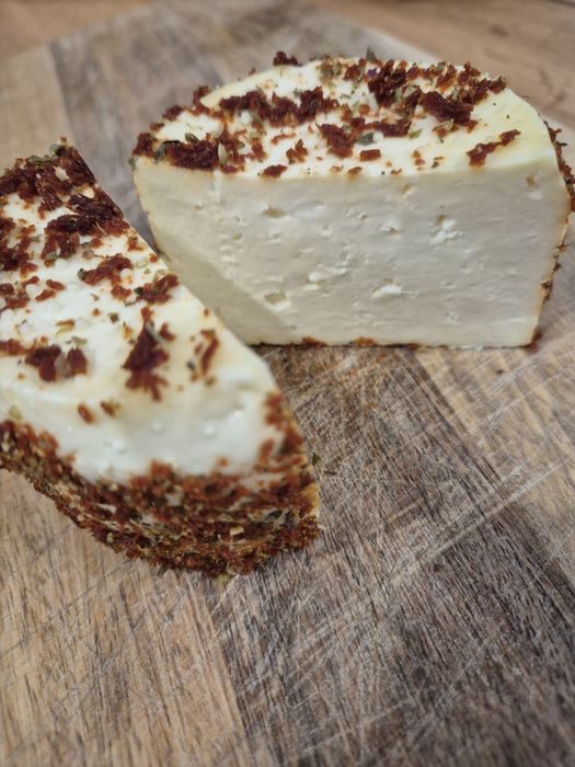 Mleko kozie wiejskie jajka sery masło serwatka