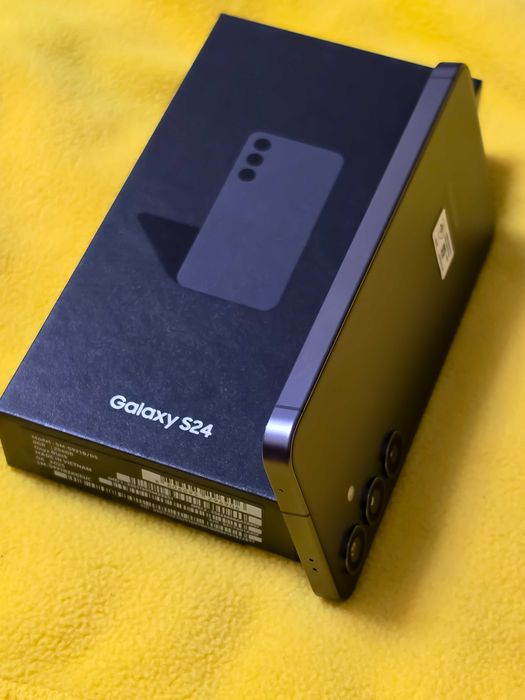 Samsung S24 256Гб. Офіційний Ідеальний стан.