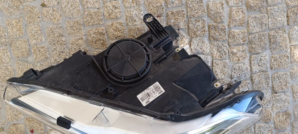 Farol BMW X2 F39