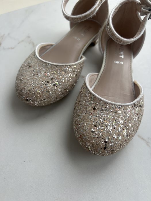 Нарядні святкові туфлі босоніжки Next 29, uk 11