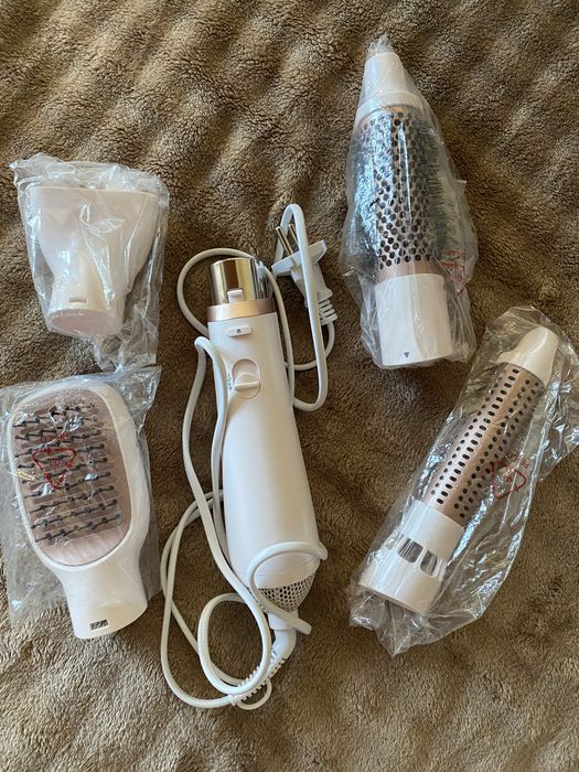 Фен-щітка Philips 3000