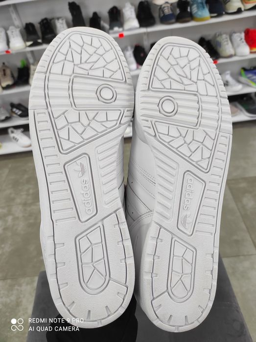 ОРИГІНАЛ 100% Кросівки Adidas Rivalry Low Blanc White GX2272 46 2/3