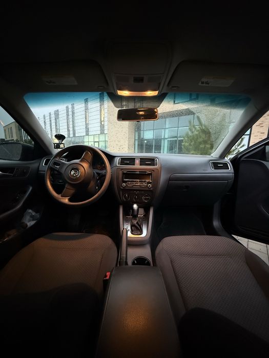 Продам Volkswagen Jetta 2014