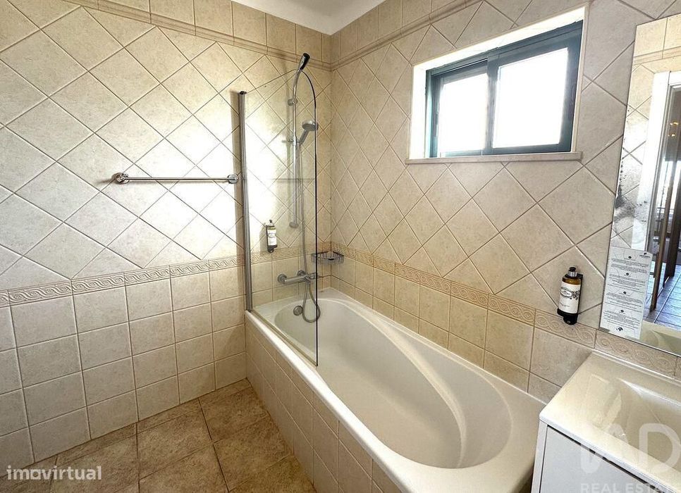 Apartamento em Estômbar e Parchal de 59,00 m2