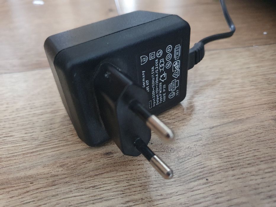 Wysokiej klasy gramofon Dual cs435