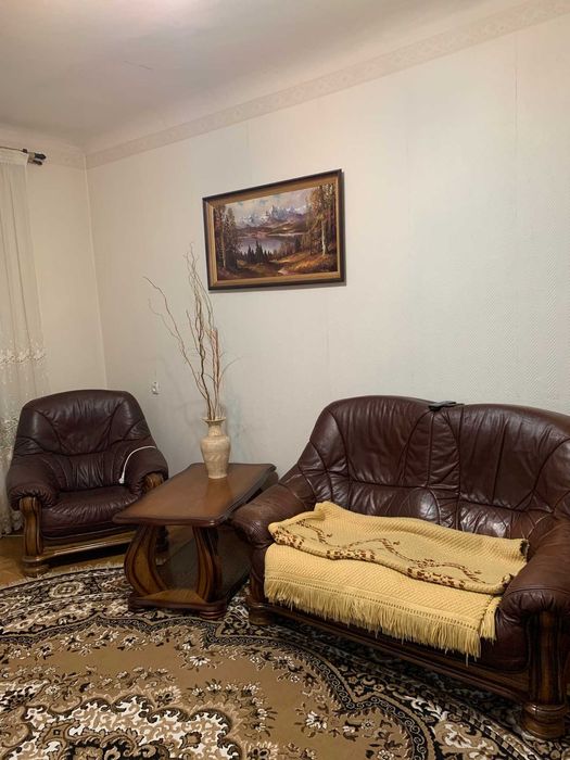 3 -комн квартира сталинка 75 кв.м (Днепрострой)