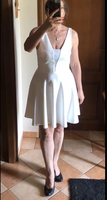 Sukienka wizytowa biała