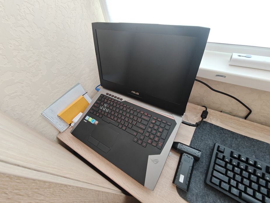 ASUS ROG G752VS / i7-6820HQ / GTX 1070 (8gb) / 24gb Ram