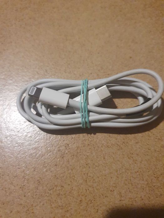 Kabel USB C/ lightning do iPhone .