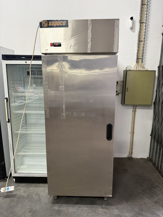 Armário frigorifico tabuleiros 60x40 frio positivo