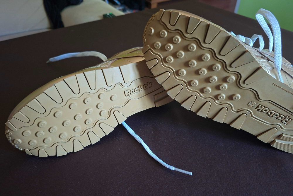 Buty sportowe Reebok Classic Leather BS8944 rozmiar 37, wkładka 24 cm