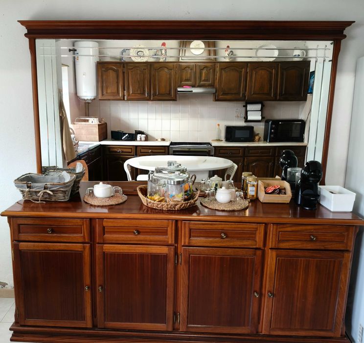 Móvel Aparador com espelho