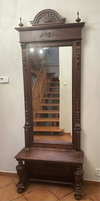 Tremo lustro zabytkowe z konsolą