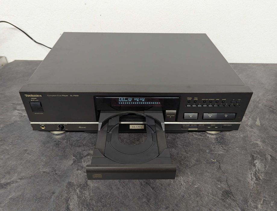 CD програвач Technics SL-PS50.