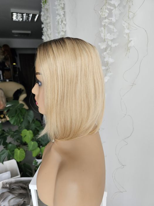 Topper Rita z włosów naturalnych jasny blond z odrostem imitacja skóry