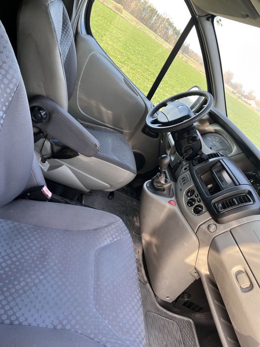 Renault Traffic 2.0dci 115km