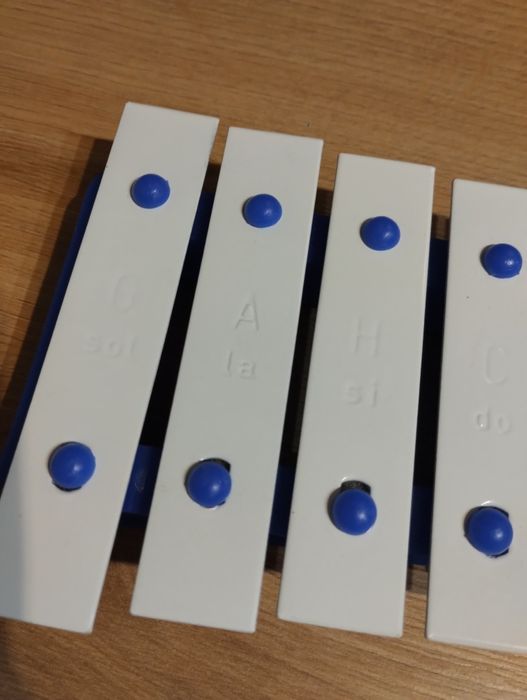 Dzwonki diatoniczne, cymbałki szkolne