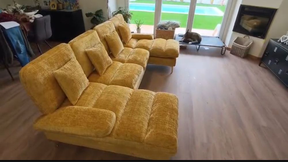 Sofá novo Amarelo
