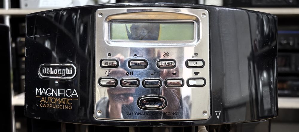 Кавові машини Delonghi Magnifica 1/2/3