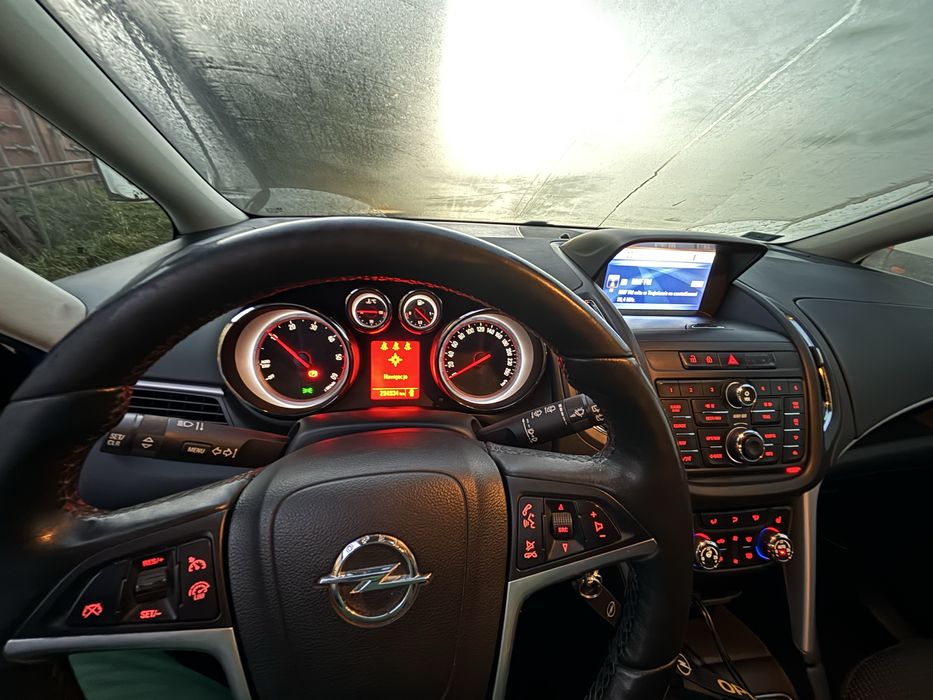 Opel zafira 2014r 1,6 cdti