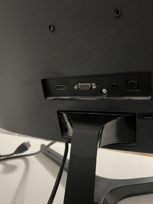 Monitor Samsung C24F396FHU