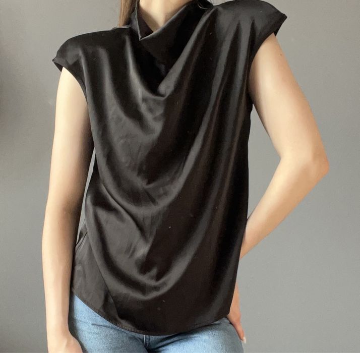 Шовкова футболка з об‘ємними плечима, розмір s, б/у