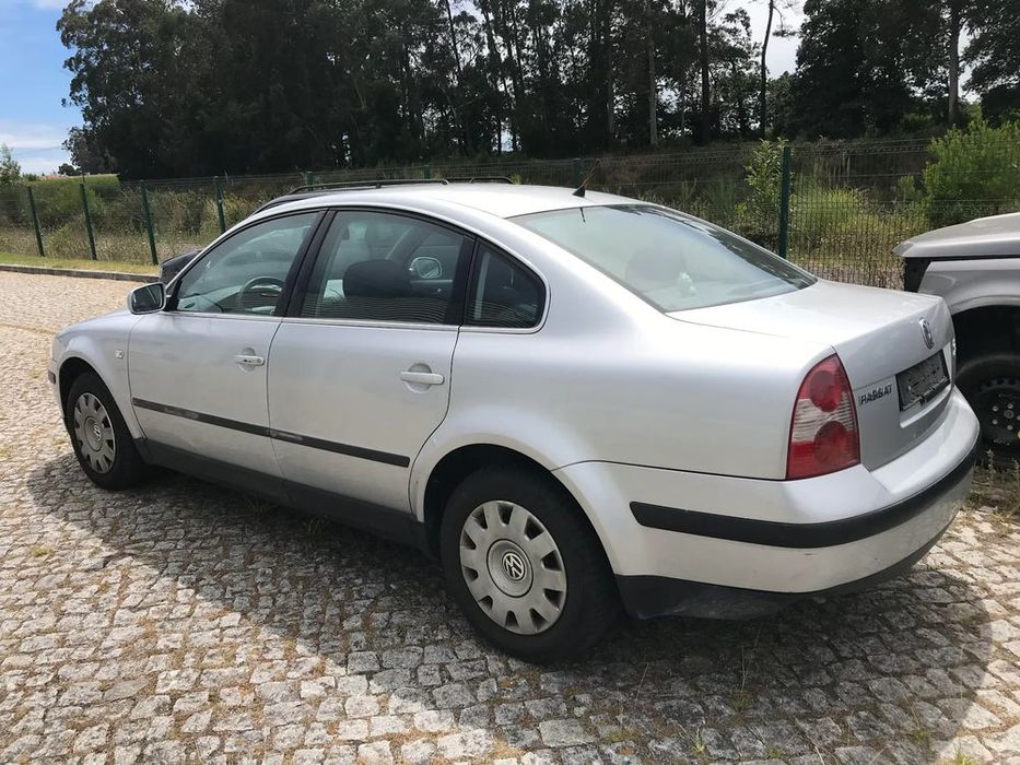 Volkswagen Passat 2.0cc 4Motion 2001 - Para Peças