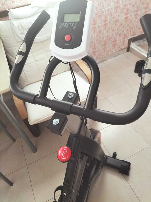 bicicleta estatica nova