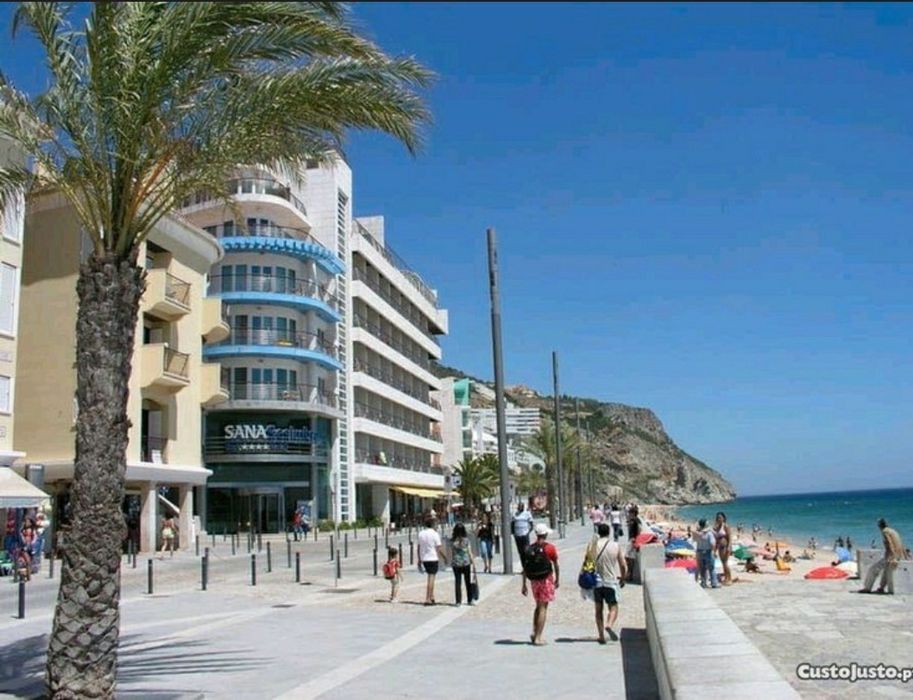 Apartamento Sesimbra Centro da Vila 200m da Praia
