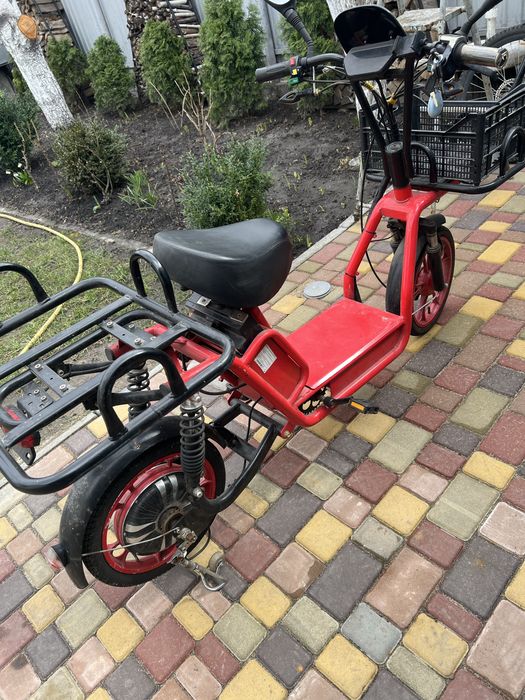 Електросеутер   з акумуляторами і зарядним пристроєм