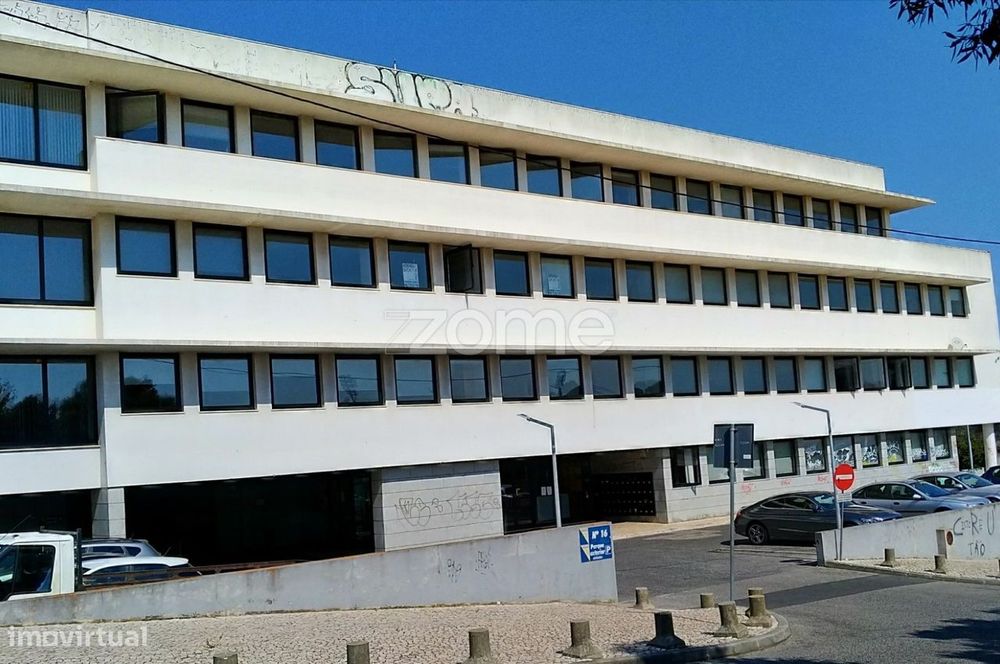 Escritório 51 M2 — Massamá E Monte Abraão, Lisboa