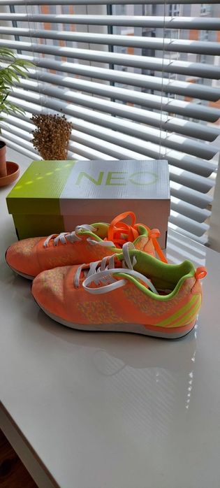 Adidas Neo 36 2/3