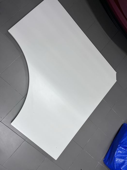 Tampo de secretaria de canto IKEA