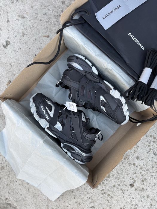 Жіночі кросівки  Balenciaga Track Trail Laces Grey Pink Black White