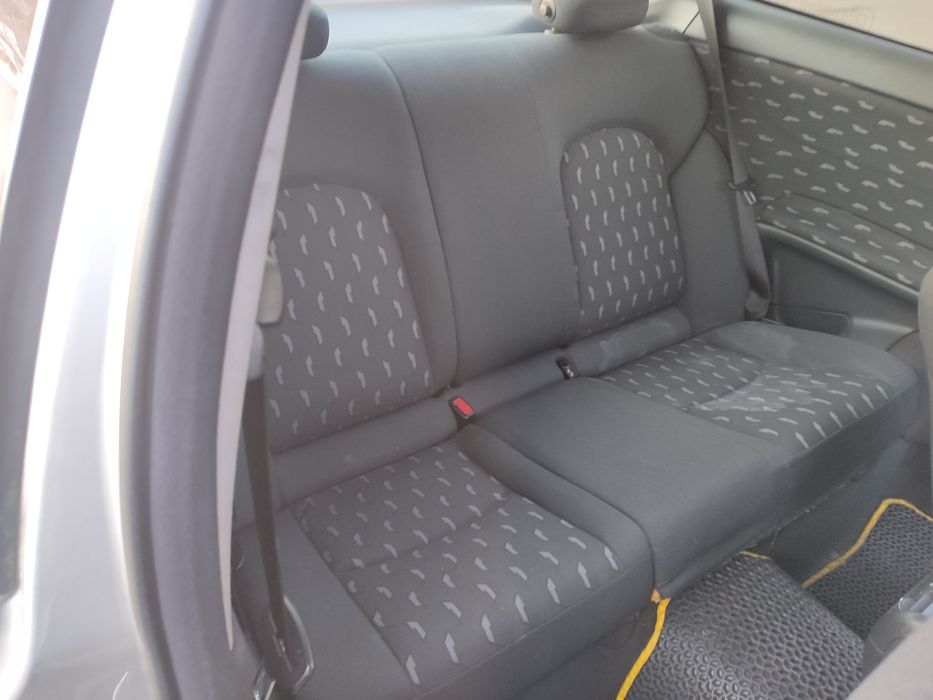 Мерс 2,0л бензин Механика  по технике отлично